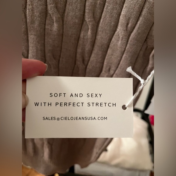 CIELO short sleeve SWEATER blouse NWT size L light tan/beige - Picture 6 of 6